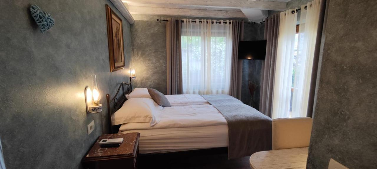 Cebron Family Estate Hotel Branik Eksteriør billede